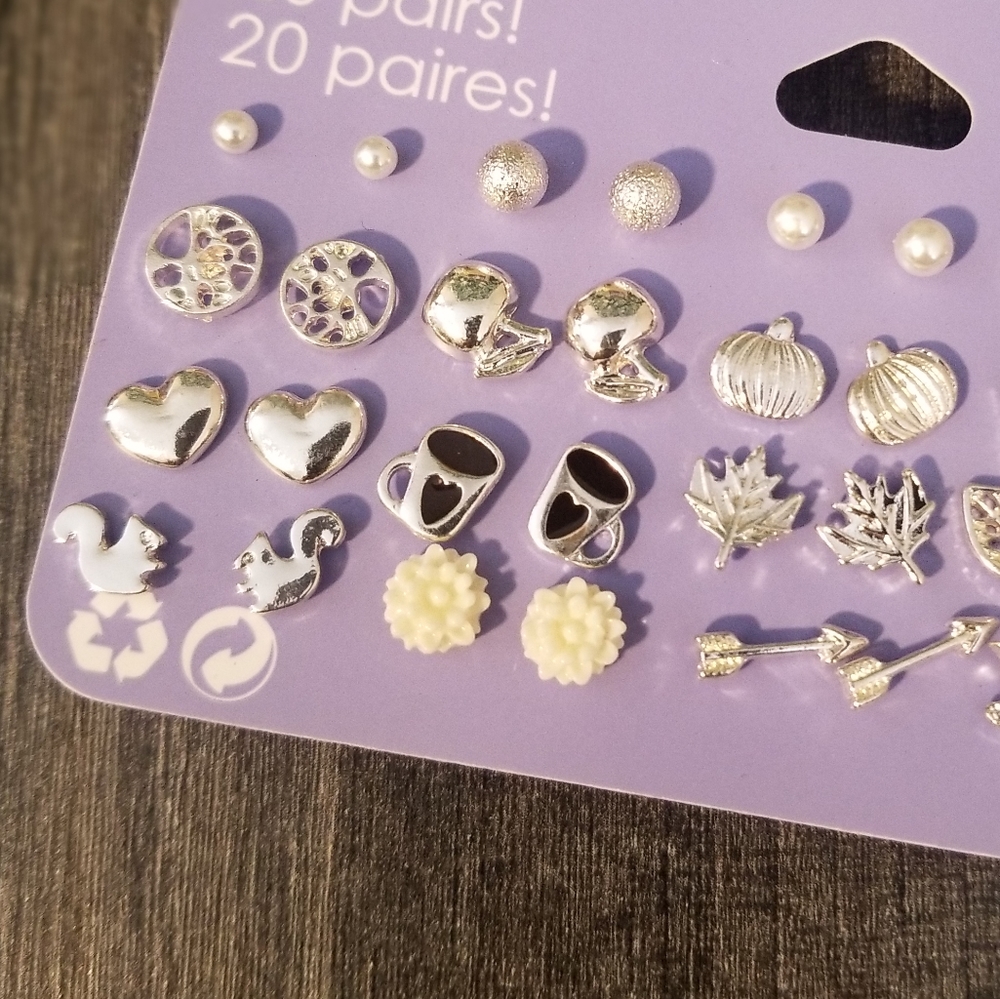 20 Silver Stud Earrings - Picture 2 of 3